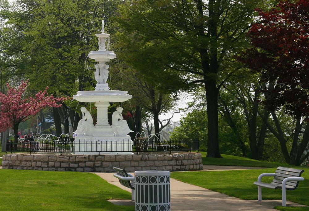 Lake Bluff Park | St. Joseph Michigan